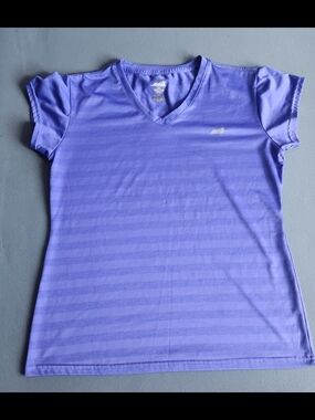Avia Purple Athletic V Neck Tee L